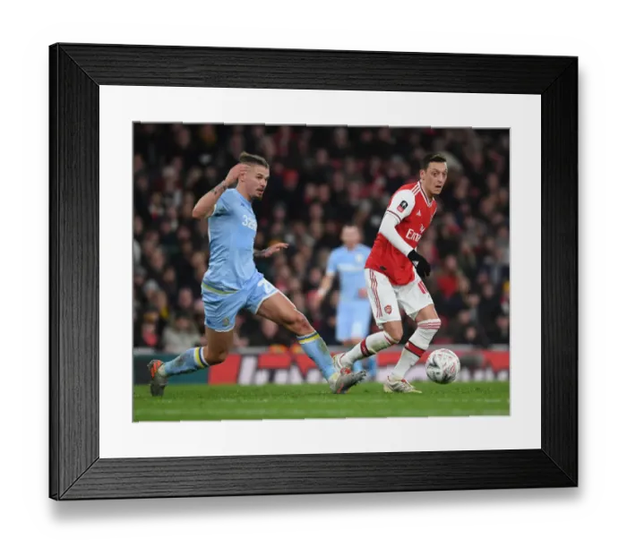 Framed Print : Arsenal vs Leeds United: FA Cup Battle at Emirates Stadium Framed Print : Arsenal vs Leeds United: FA Cup Battle at Emirates Stadium