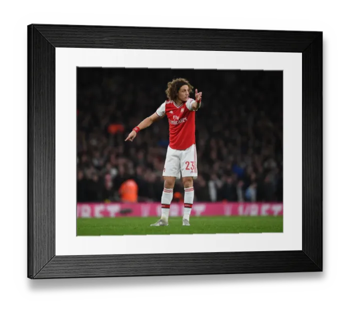 Framed Print : Arsenal vs Leeds United: FA Cup Third Round Battle at Emirates Stadium Framed Print : Arsenal vs Leeds United: FA Cup Third Round Battle at Emirates Stadium