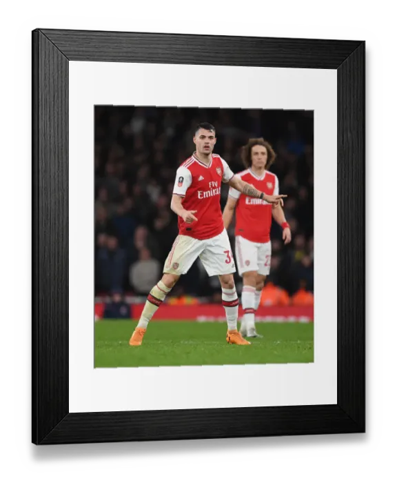 Framed Print : Arsenal vs Leeds United: FA Cup Clash at Emirates Stadium