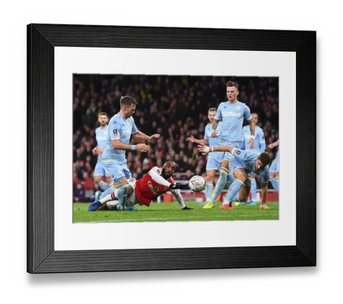 Framed Print : Arsenal vs Leeds United: FA Cup Showdown - Lacazette vs Douglas
