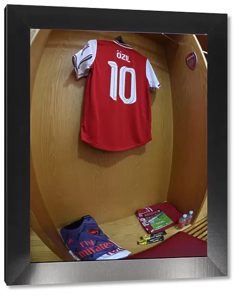 Arsenal FC: Mesut Ozil's FA Cup Kit Preparation vs Leeds United (2019-20)