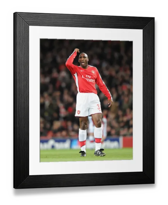 Framed Print : Arsenal's Historic 5-0 UEFA Champions League Victory over FC Porto: Sol Campbell's Leading Role