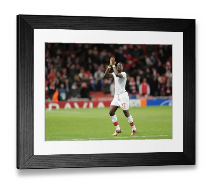 Framed Print : Emmanuel Eboue (Arsenal). Arsenal 5: 0 FC Porto, UEFA Champions League First Knockout Round Framed Print : Emmanuel Eboue (Arsenal). Arsenal 5: 0 FC Porto, UEFA Champions League First Knockout Round