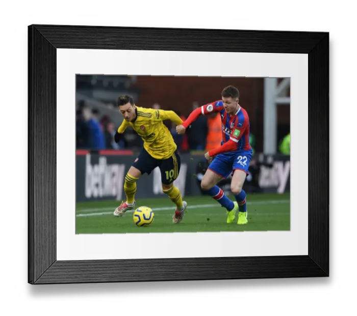Framed Print : Mesut Ozil vs James McCarthy: Battle in the Premier League - Crystal Palace vs Arsenal FC (2019-20)