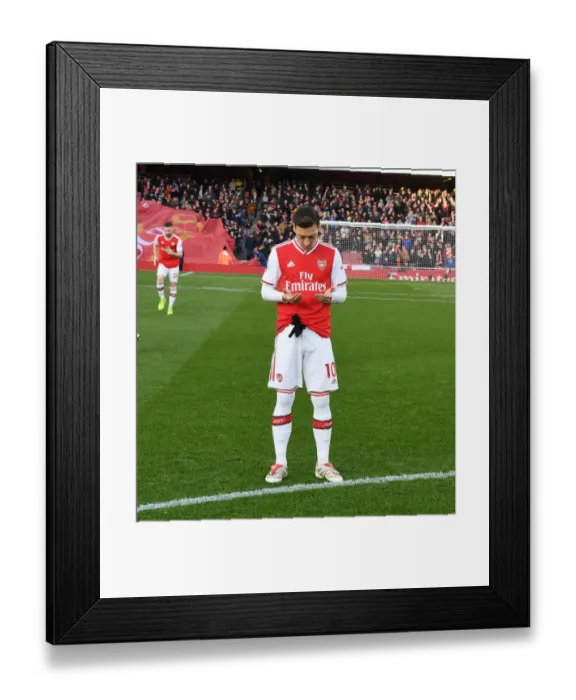 Framed Print : Mesut Ozil - Arsenal FC vs Sheffield United, Premier League 2019-20