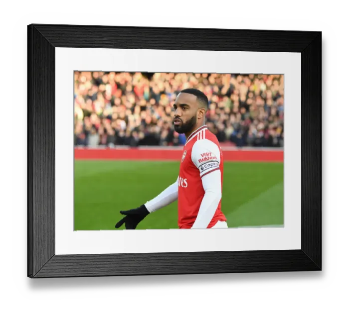 Framed Print : Arsenal's Alex Lacazette Ready for Kick-off Against Sheffield United (2019-20)