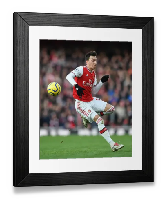 Framed Print : Mesut Ozil in Action: Arsenal vs. Sheffield United, Premier League 2019-2020 Framed Print : Mesut Ozil in Action: Arsenal vs. Sheffield United, Premier League 2019-2020