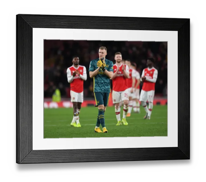 Framed Print : Arsenal's Bernd Leno Celebrates with Fans after Victory over Sheffield United