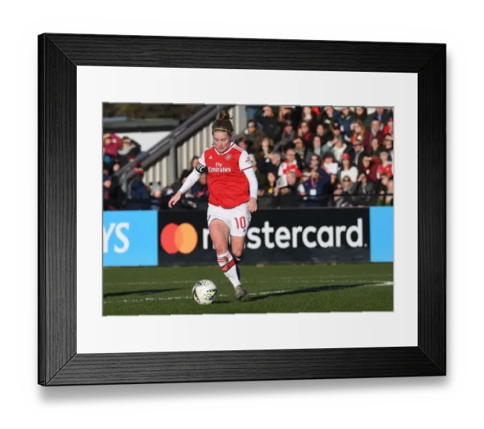 Framed Print : Arsenal vs. Chelsea: Kim Little in Action - Barclays FA Womens Super League
