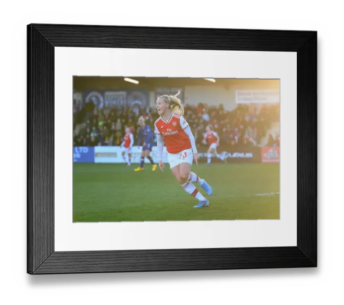 Framed Print : Arsenal Women's Super League: Beth Mead Scores the Winner Against Chelsea