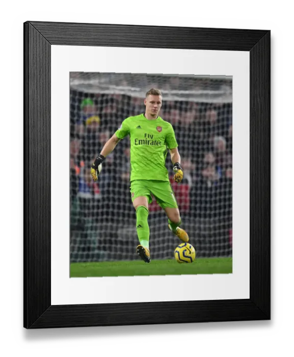 Framed Print : Arsenal's Bernd Leno Faces Off Against Chelsea at Stamford Bridge: Premier League Showdown, London, 2020