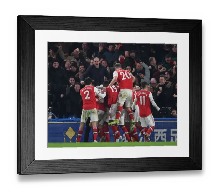 Framed Print : Martinelli's Stamford Bridge Stunner: Arsenal's First Goal vs. Chelsea (2019-20)