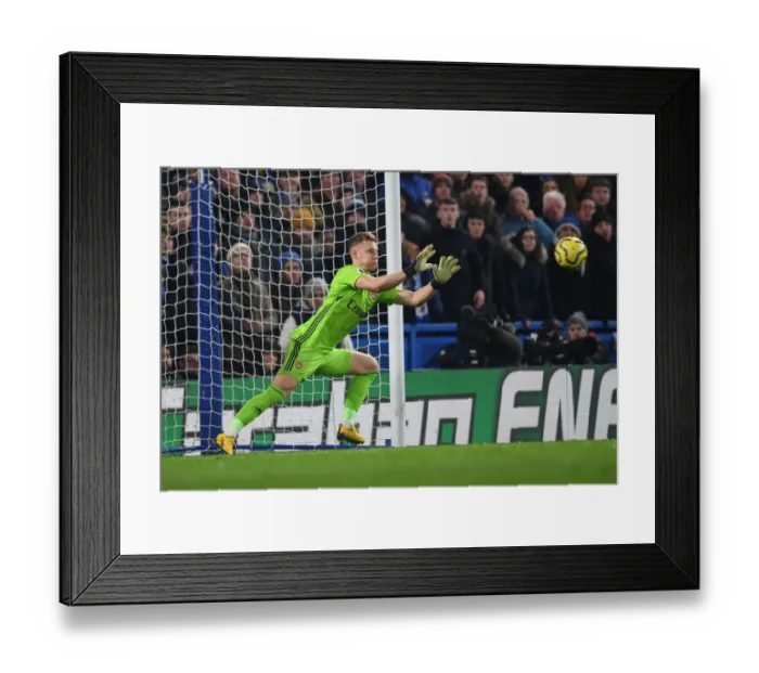 Framed Print : Arsenal's Bernd Leno Goes Head-to-Head with Chelsea at Stamford Bridge: Premier League 2019-2020 Showdown