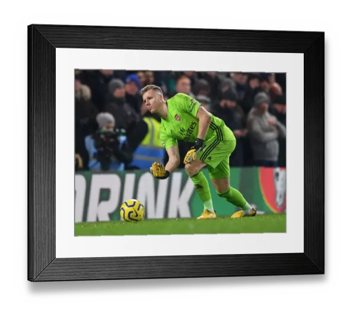Framed Print : Arsenal's Bernd Leno Faces Off Against Chelsea at Stamford Bridge - Premier League Clash, London, 2020