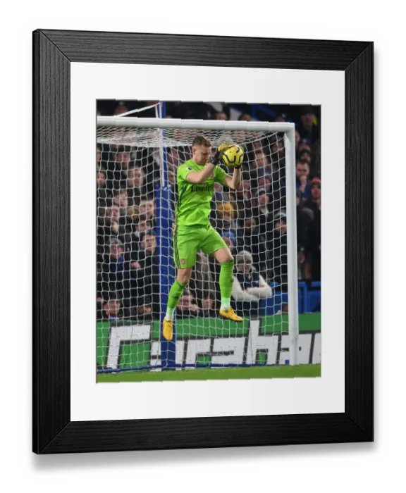 Framed Print : Arsenal's Bernd Leno Goes Head-to-Head with Chelsea at Stamford Bridge: Premier League Showdown, London, 2020 Framed Print : Arsenal's Bernd Leno Goes Head-to-Head with Chelsea at Stamford Bridge: Premier League Showdown, London, 2020