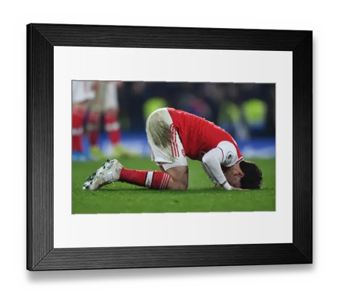 Framed Print : Bellerin's Brilliant Brace: Arsenal's Comeback Victory over Chelsea (Premier League, January 2020) Framed Print : Bellerin's Brilliant Brace: Arsenal's Comeback Victory over Chelsea (Premier League, January 2020)