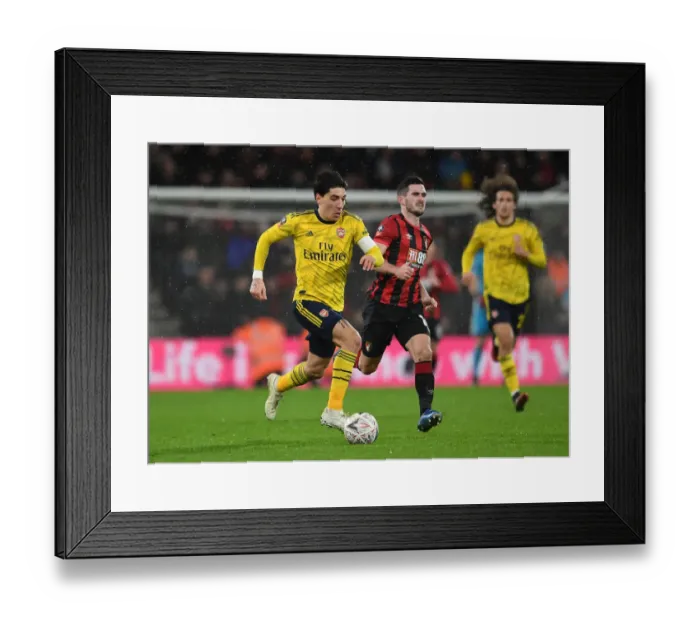 Framed Print : Arsenal's Hector Bellerin in FA Cup Action: Arsenal vs AFC Bournemouth