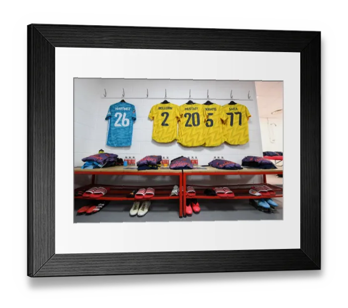 Framed Print : Arsenal's FA Cup Preparations at Vitality Stadium: A Peek into the Gunners Changing Room
