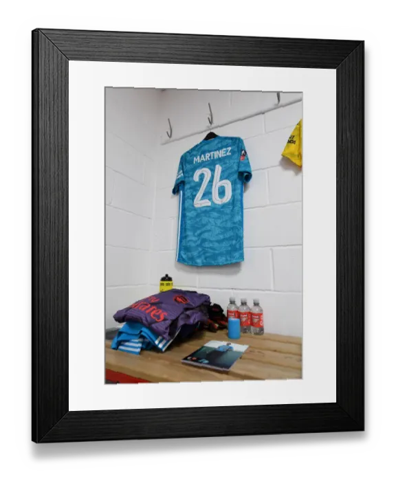 Framed Print : Arsenal's Emi Martinez Prepares for FA Cup Clash against AFC Bournemouth Framed Print : Arsenal's Emi Martinez Prepares for FA Cup Clash against AFC Bournemouth