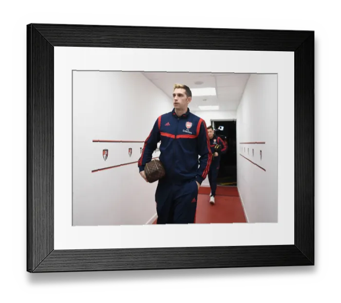 Framed Print : Arsenal's Emiliano Martinez Arrives at Vitality Stadium Ahead of AFC Bournemouth FA Cup Clash
