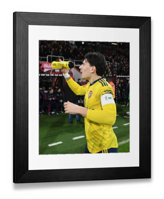 Framed Print : Hector Bellerin: Arsenal's Gear Up Star Ready for FA Cup Clash vs AFC Bournemouth