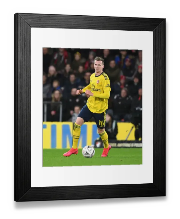 Framed Print : Arsenal's Rob Holding in FA Cup Action Against AFC Bournemouth