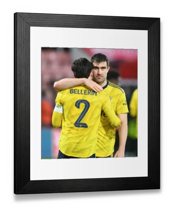 Framed Print : Arsenal Celebrate FA Cup Victory Over AFC Bournemouth: Hector Bellerin and Sokratis Embrace