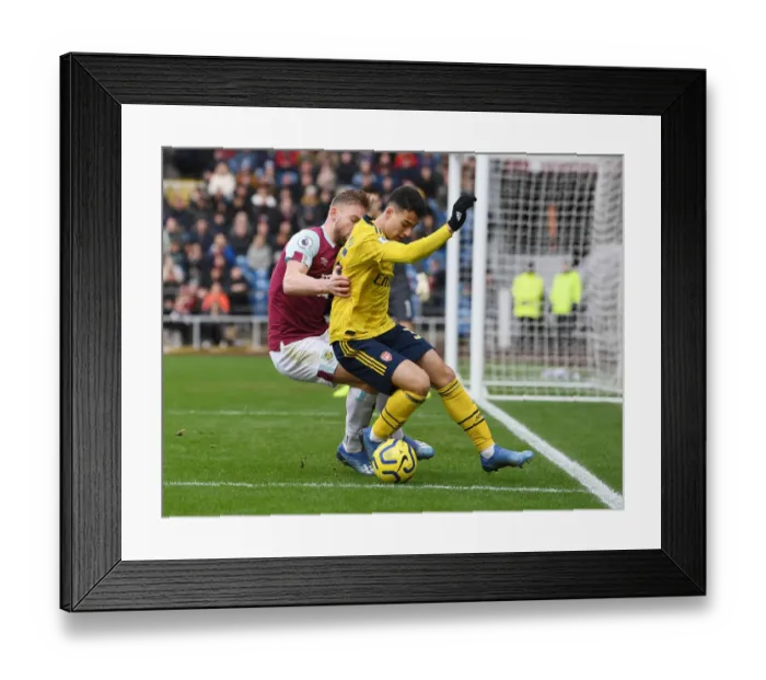 Framed Print : Burnley FC v Arsenal FC - Premier League