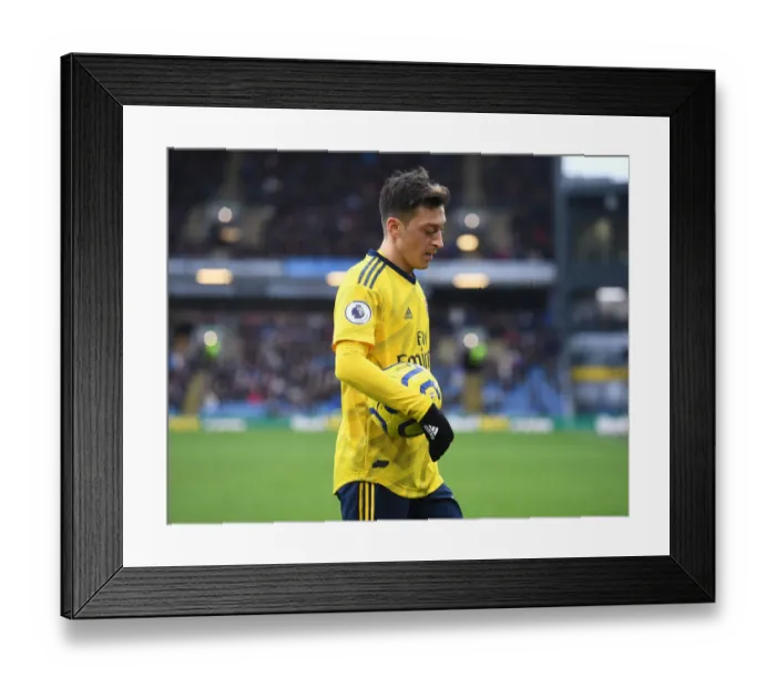 Framed Print : Mesut Ozil in Action: Burnley vs. Arsenal, Premier League 2019-20 Framed Print : Mesut Ozil in Action: Burnley vs. Arsenal, Premier League 2019-20