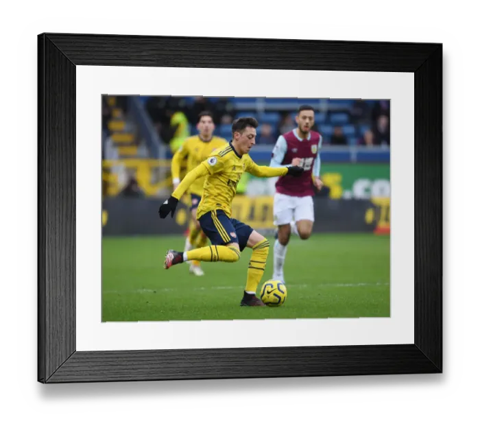 Framed Print : Premier League Clash: Burnley vs Arsenal at Turf Moor (February 2020)