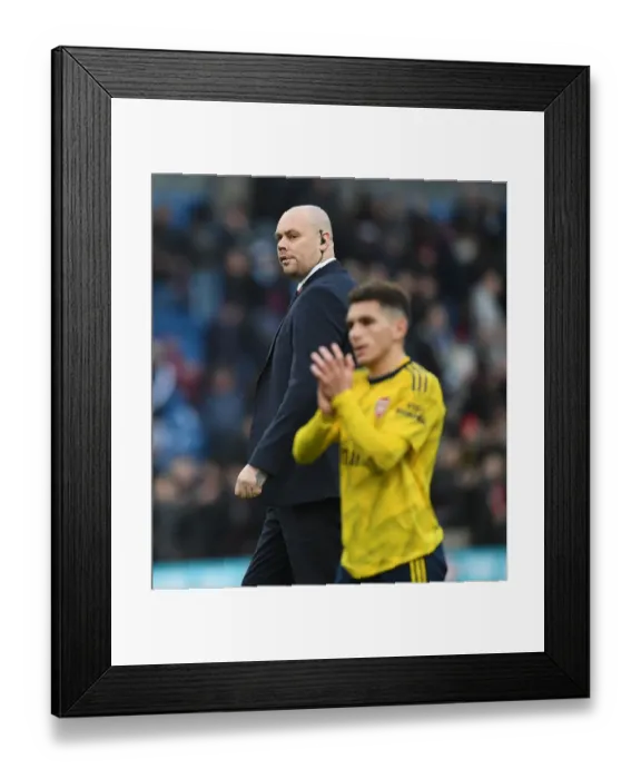 Framed Print : Premier League Showdown: Burnley vs Arsenal at Turf Moor, February 2020 - Arsenal's Battle