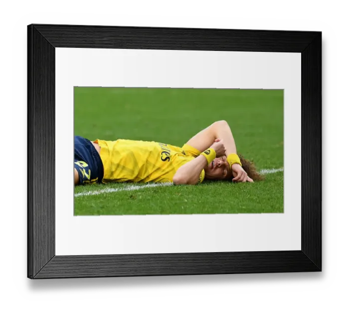 Framed Print : Arsenal's David Luiz Suffers Head Knock in Burnley Clash (Premier League 2019-20)