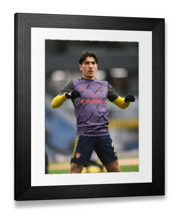 Framed Print : Arsenal's Hector Bellerin Prepares for Burnley Showdown - Premier League 2019-20