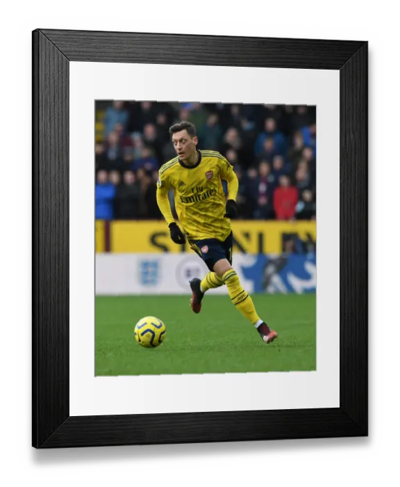 Framed Print : Mesut Ozil in Action: Arsenal vs. Burnley, Premier League 2019-2020 Framed Print : Mesut Ozil in Action: Arsenal vs. Burnley, Premier League 2019-2020