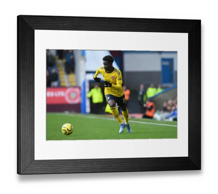 Framed Print : Bukayo Saka in Action: Burnley vs Arsenal, Premier League 2019-20 Framed Print : Bukayo Saka in Action: Burnley vs Arsenal, Premier League 2019-20