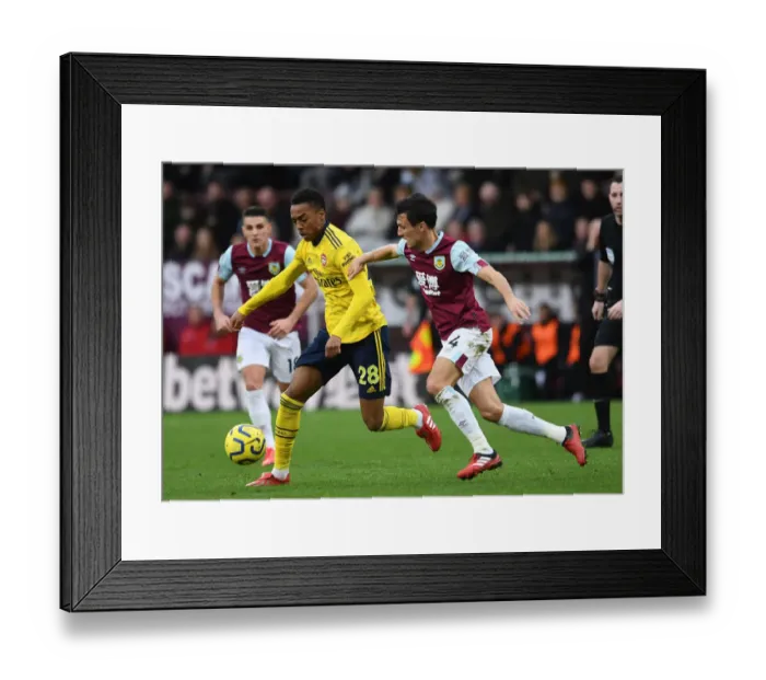 Framed Print : Burnley vs Arsenal: Joe Willock Clashes with Jack Cork in Premier League Showdown