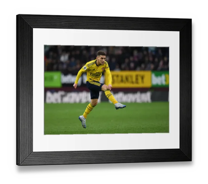 Framed Print : Torreira in Action: Burnley vs. Arsenal, Premier League 2019-20