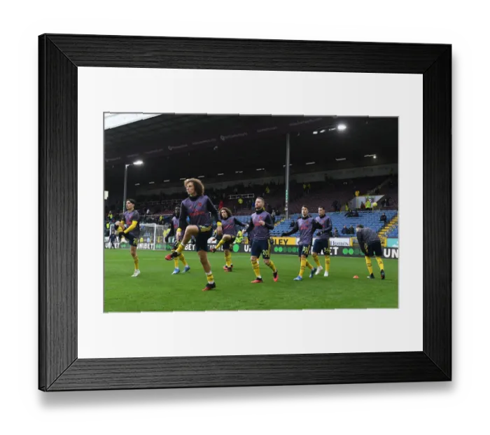 Framed Print : David Luiz Pre-Match Focus: Arsenal vs Burnley, Premier League 2019-20 Framed Print : David Luiz Pre-Match Focus: Arsenal vs Burnley, Premier League 2019-20