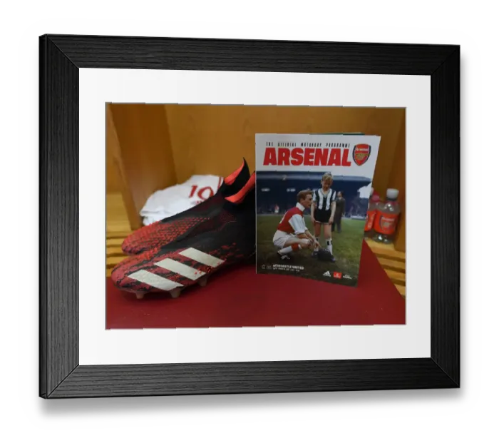 Framed Print : Arsenal vs Newcastle United: Premier League Clash at Emirates Stadium