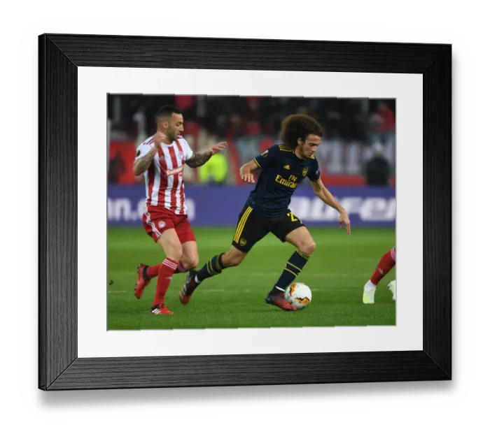 Framed Print : Arsenal vs. Olympiacos: UEFA Europa League Showdown in Piraeus