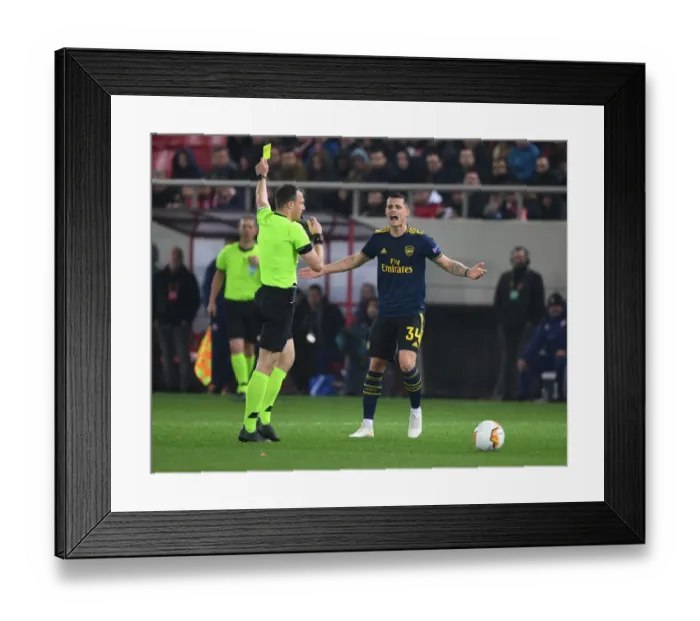 Framed Print : Arsenal vs. Olympiacos: UEFA Europa League Showdown (2020) Framed Print : Arsenal vs. Olympiacos: UEFA Europa League Showdown (2020)