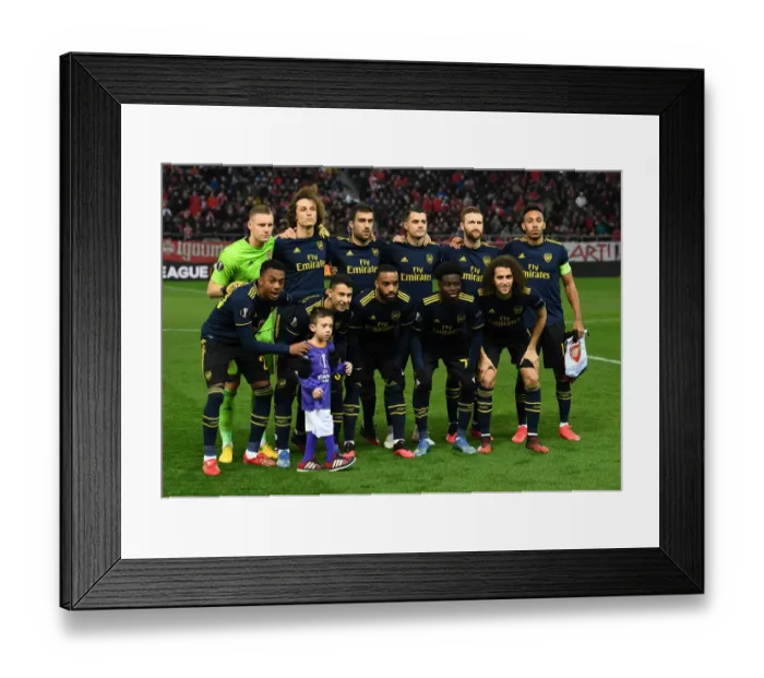 Framed Print : Arsenal FC's Pre-Match Gathering at Olympiacos: UEFA Europa League Round of 32, Piraeus 2020