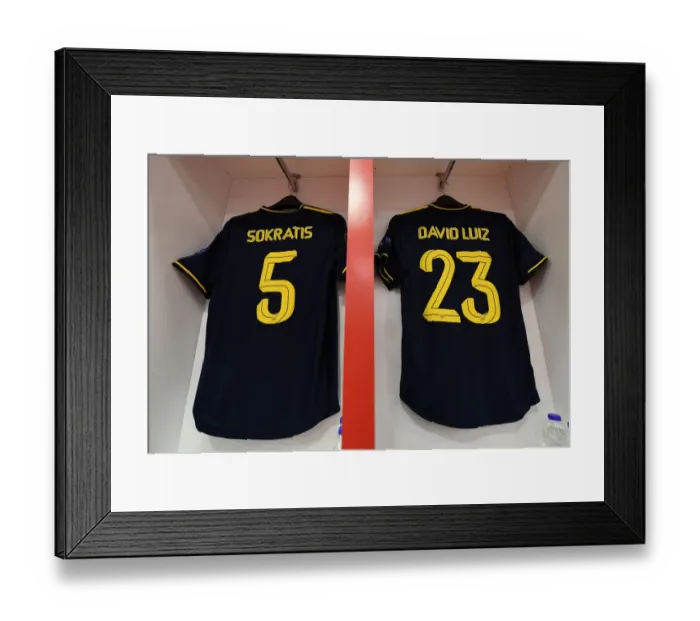 Framed Print : Arsenal Players Sokratis and David Luiz Prepare for Olympiacos Clash in UEFA Europa League