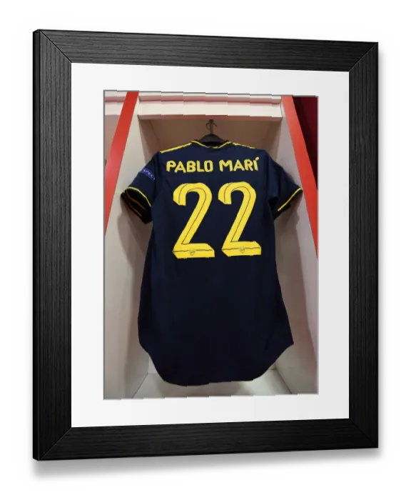 Framed Print : Pablo Mari Prepares for Olympiacos-Arsenal Europa League Clash Framed Print : Pablo Mari Prepares for Olympiacos-Arsenal Europa League Clash
