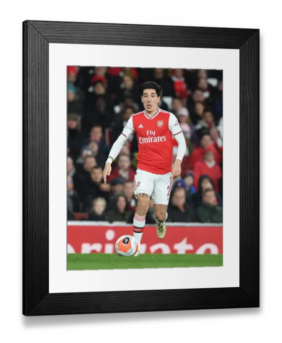 Framed Print : Arsenal vs. Everton: Premier League Showdown at Emirates Stadium