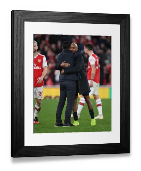 Framed Print : Arsenal vs. Everton: Premier League Showdown at Emirates Stadium