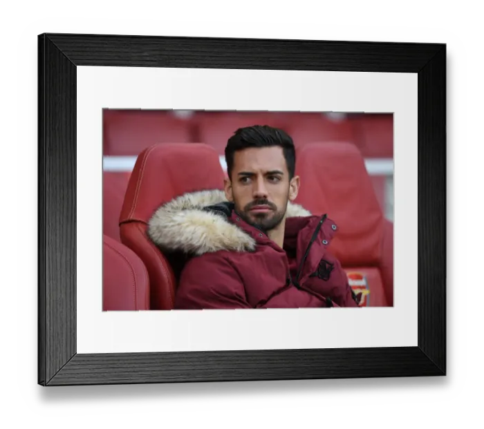 Framed Print : Arsenal's Pablo Mari Readies for Arsenal FC vs Everton FC Clash in Premier League