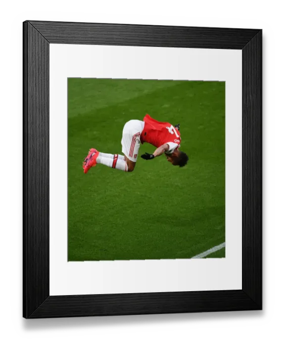 Framed Print : Arsenal's Aubameyang Scores Thrilling Second Goal Against Everton in Premier League (2020) Framed Print : Arsenal's Aubameyang Scores Thrilling Second Goal Against Everton in Premier League (2020)