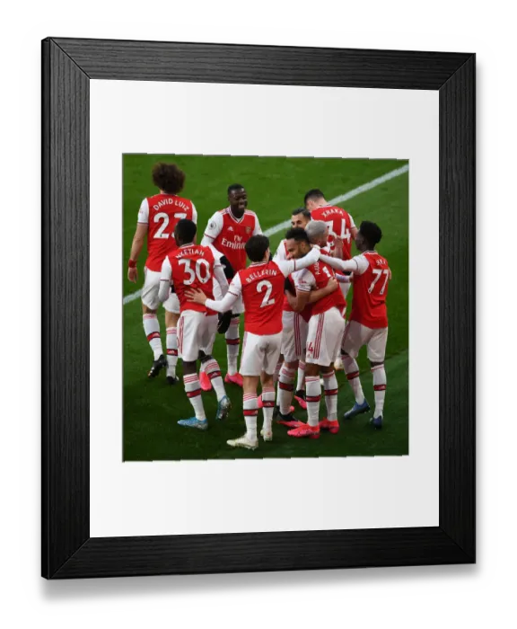 Framed Print : Arsenal: Aubameyang Scores Second Goal vs. Everton, Celebrating with Team Mates (2019-20) Framed Print : Arsenal: Aubameyang Scores Second Goal vs. Everton, Celebrating with Team Mates (2019-20)