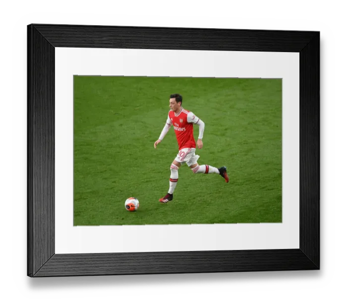 Framed Print : Mesut Ozil: Arsenal vs. Everton, Premier League 2019-2020 - In Action Framed Print : Mesut Ozil: Arsenal vs. Everton, Premier League 2019-2020 - In Action